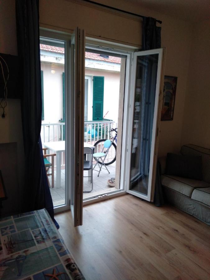 Azzurra Casa Vacanza Ventimiglia Exterior photo